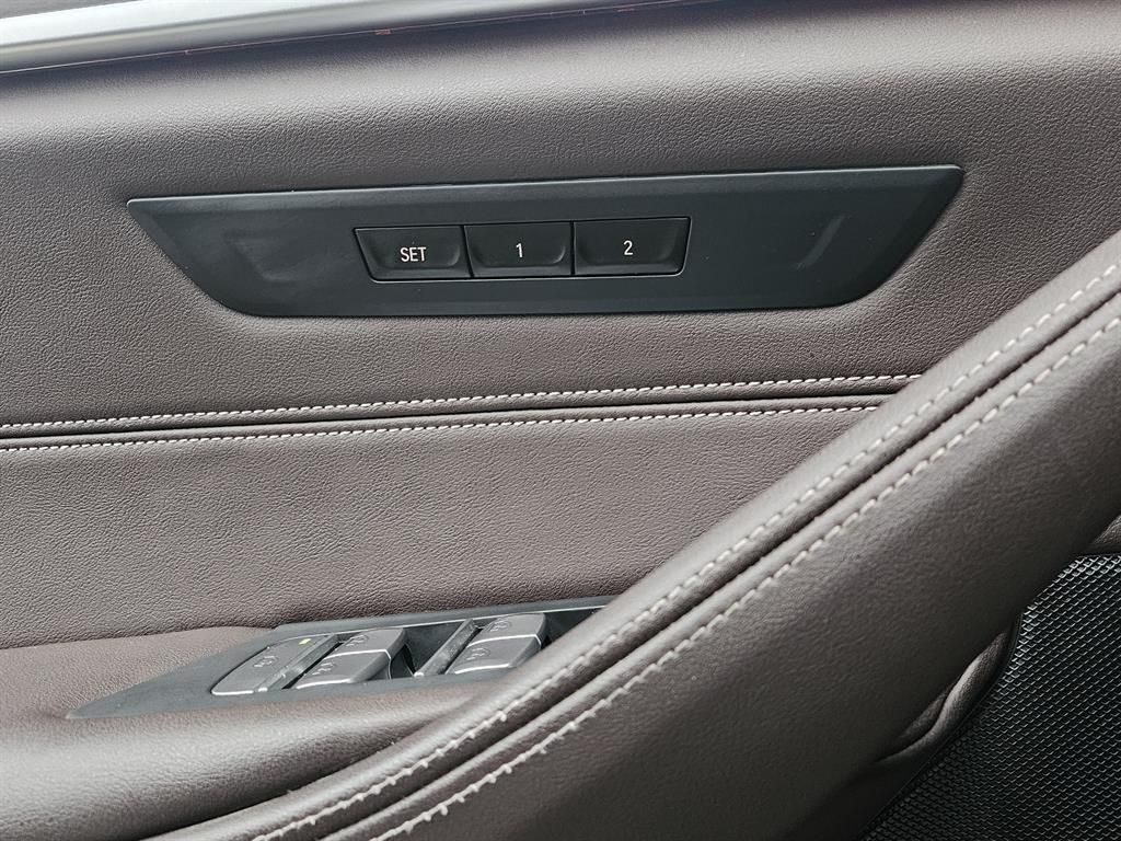 BMW 5시리즈(7세대) 523d M 스포츠팩 - 이미지 16