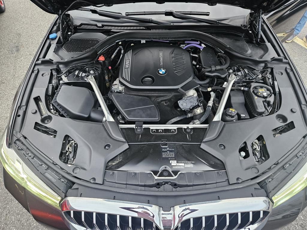 BMW 5시리즈(7세대) 523d M 스포츠팩 - 이미지 19